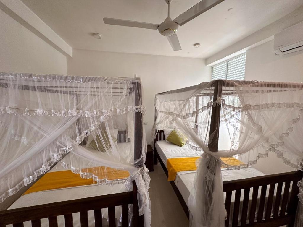 Bed and Breakfast Vogel Nest Midigama East Exterior foto