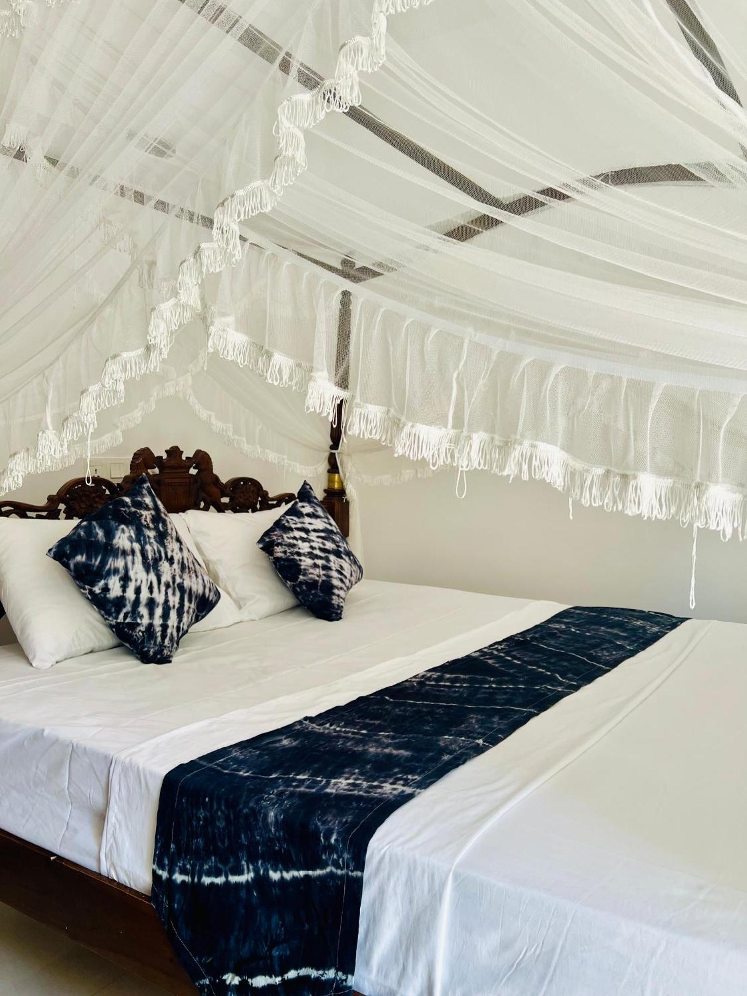 Bed and Breakfast Vogel Nest Midigama East Exterior foto